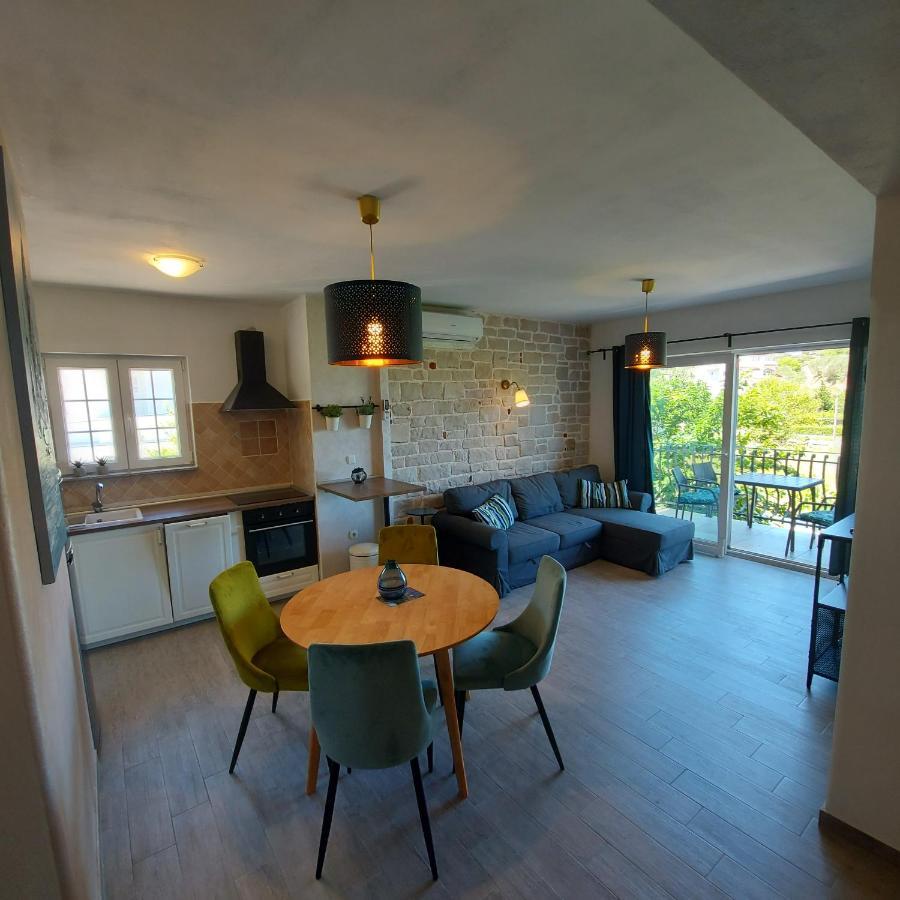 Apartments Batistic 수페타르스카 드라가 객실 사진